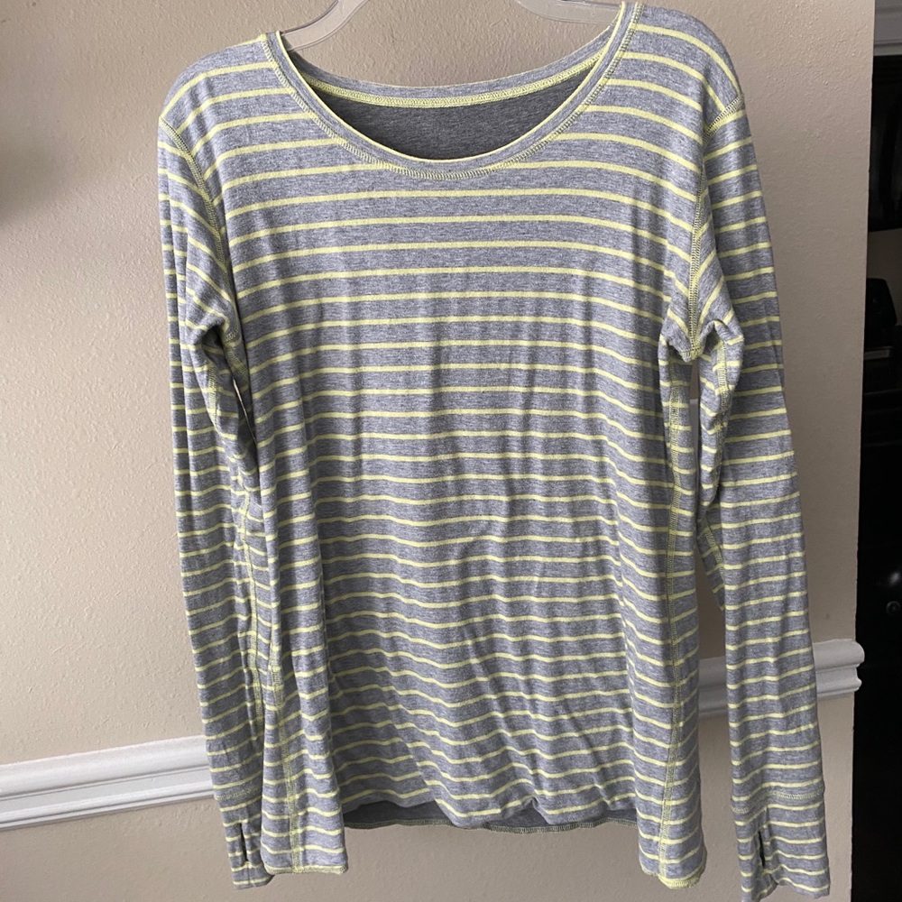 Lululemon cabin yogi reversible long sleeve sz 10